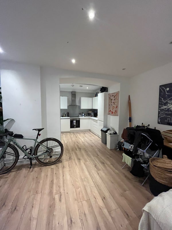 Room Tyssen Street in Greater London