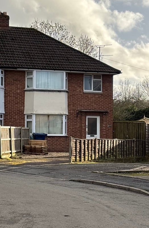 House Melville Road in Tewkesbury