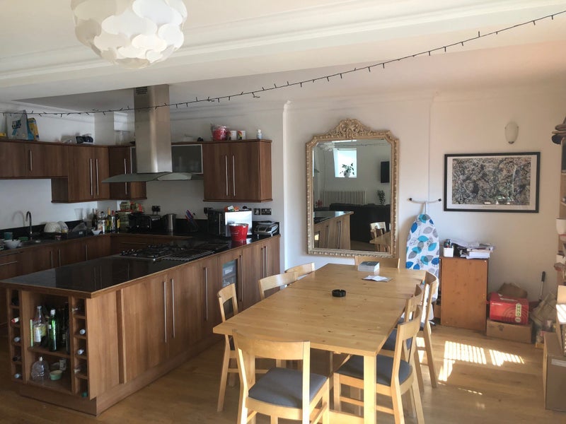 Room Sharrow View in Sheffield