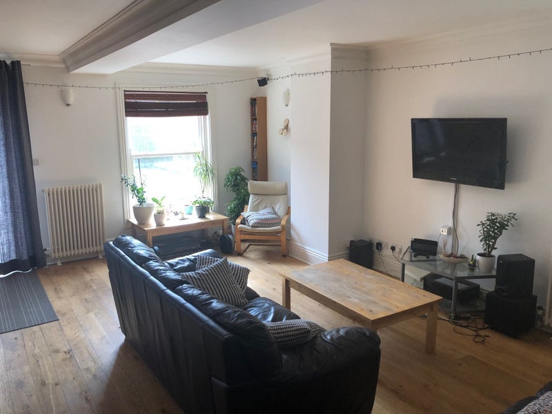 Room Sharrow View in Sheffield