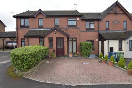 House Meadowbrook Court in Stone