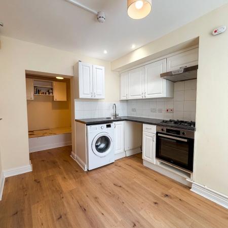 Flat Regent Street in Burnham-on-Sea