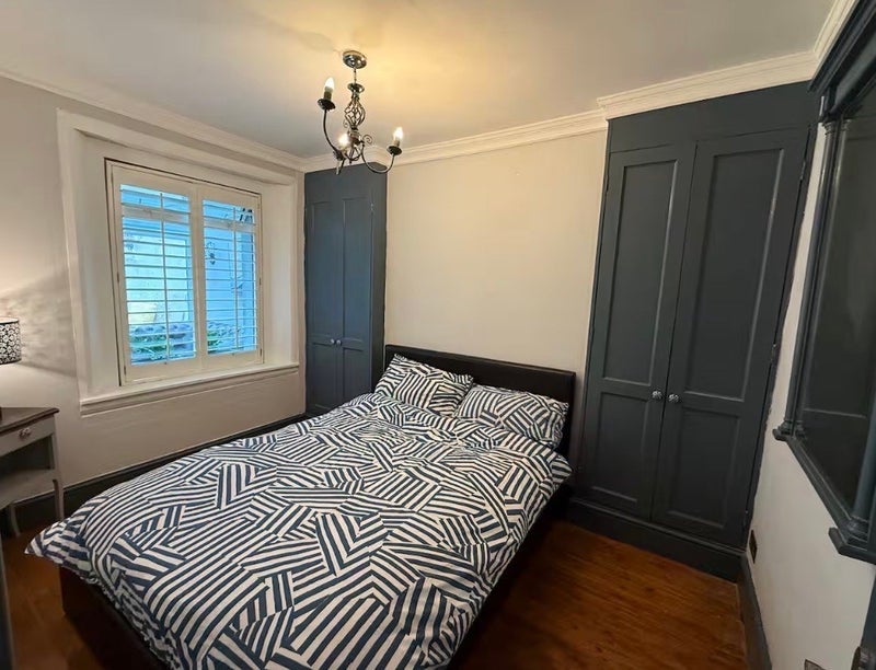 Flat Apsley Road in Greater London
