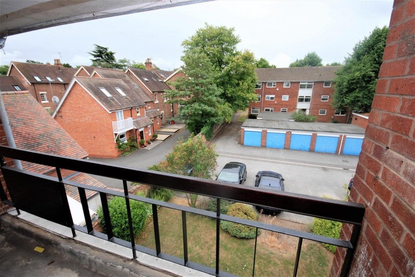 Flat Arlington Avenue in Royal Leamington Spa