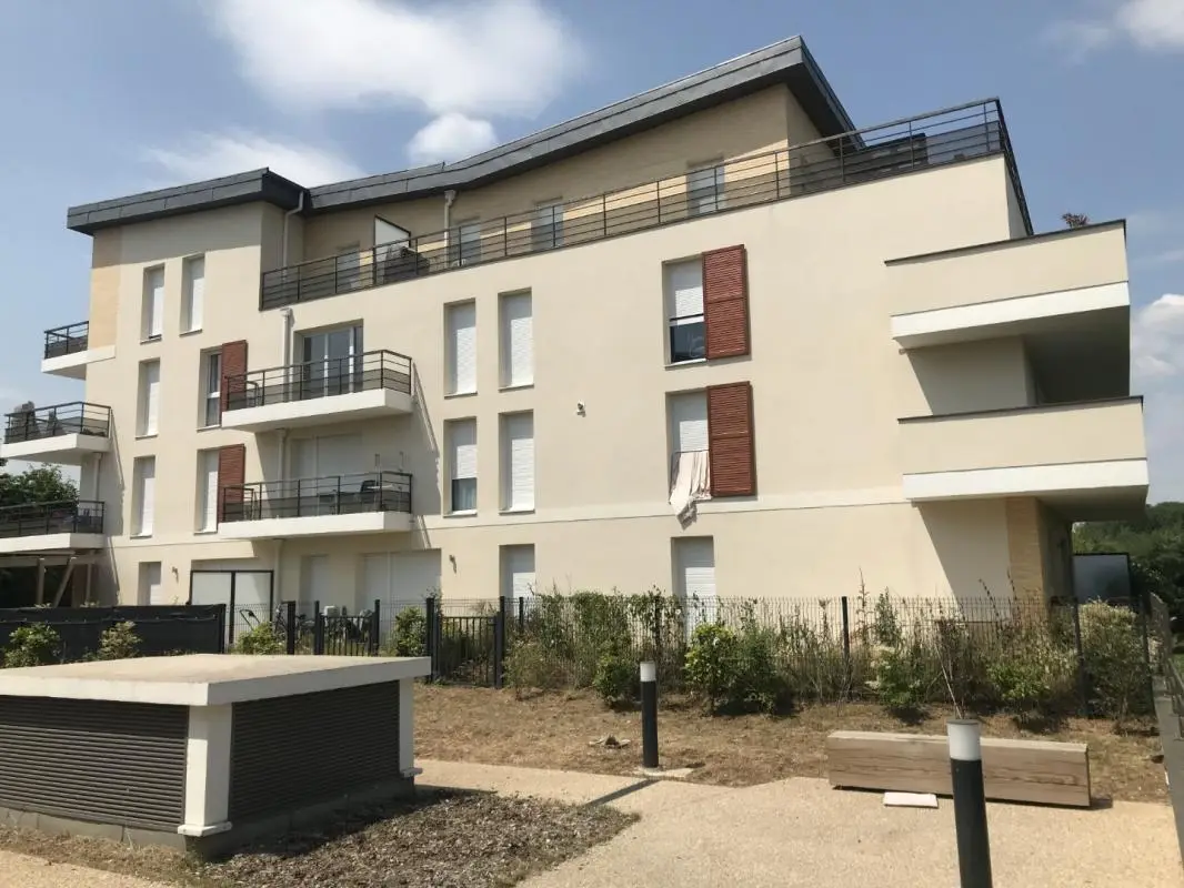 Appartement Rue Jacques Tati à Bois-d'Arcy