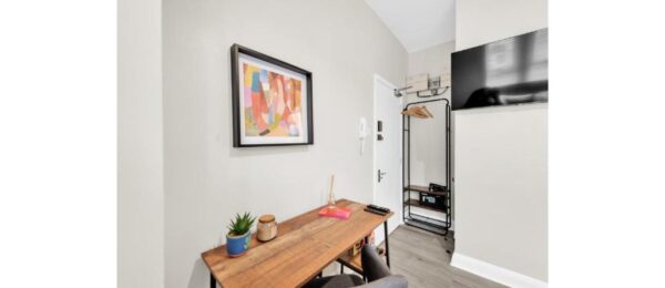 Flat Wightman Road in Greater London