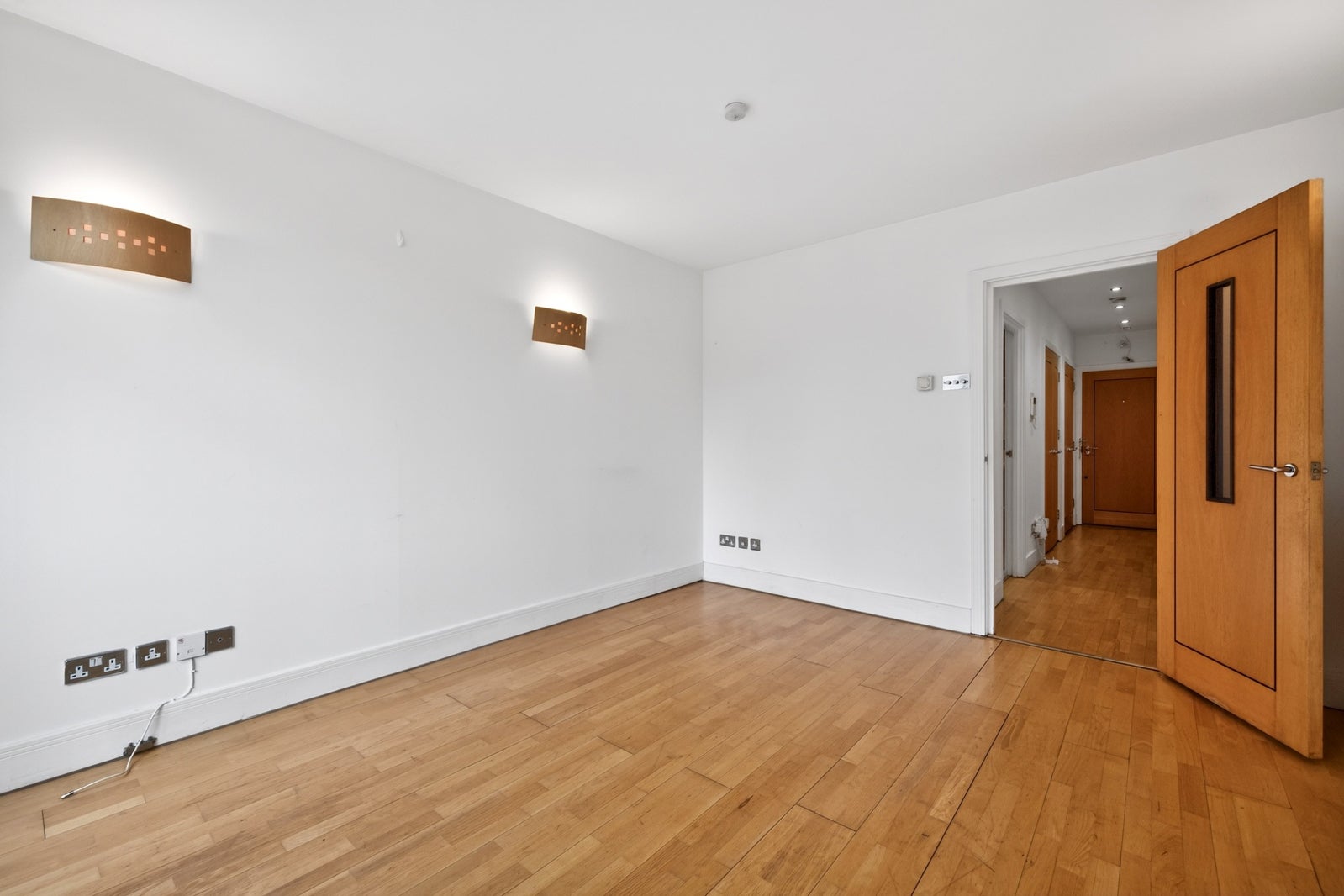 Flat Farringdon Road in Greater London