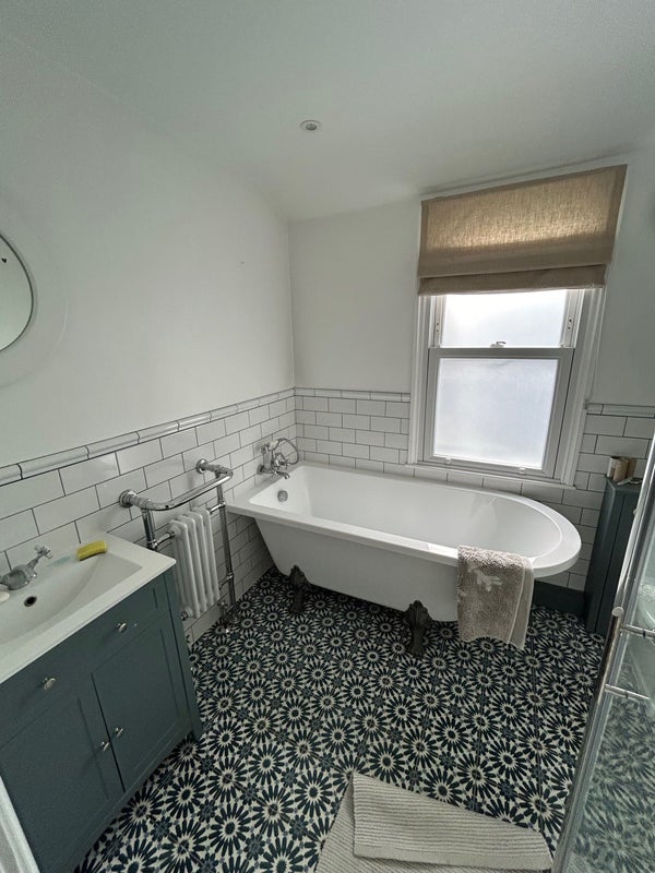 Room Ardgowan Road in Greater London