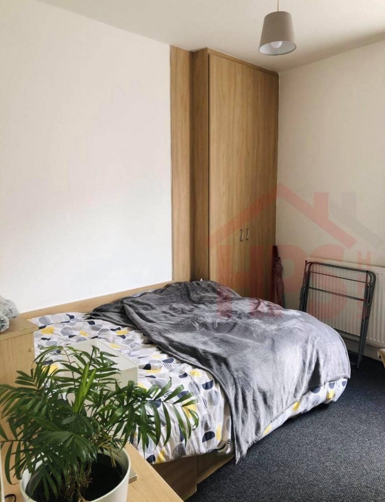 Flat Headingley Mount in Leeds