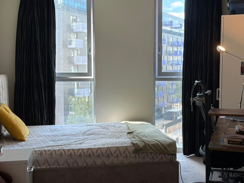 Room High Street in Greater London