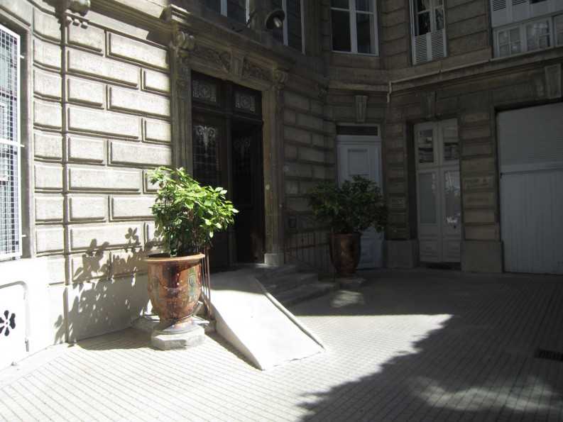 Flat Avenue Albert Einstein in Montpellier