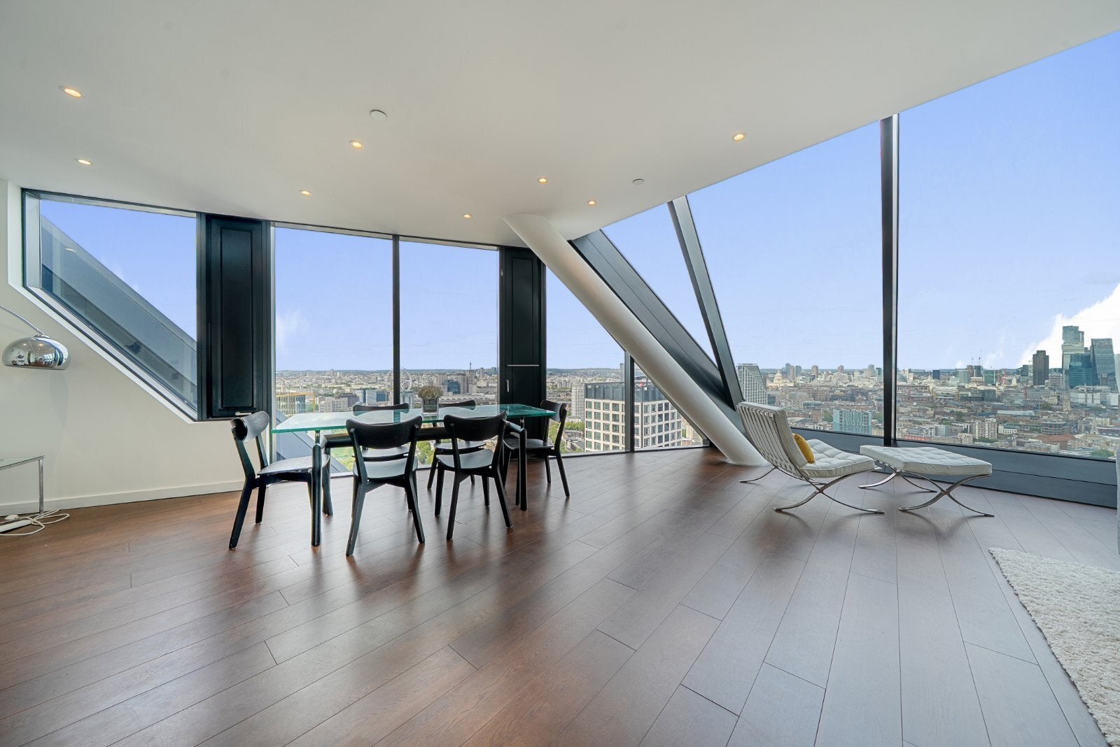 Flat Walworth Road in Greater London