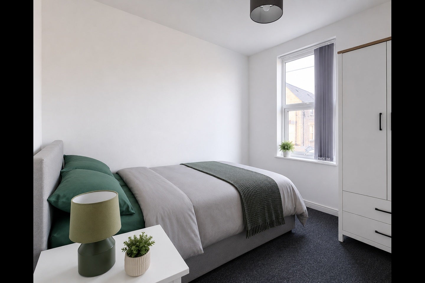 Room Wordsworth Road in Birmingham