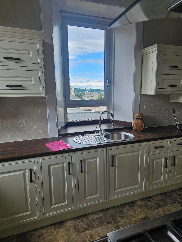 Flat Slateford Road in City of Edinburgh