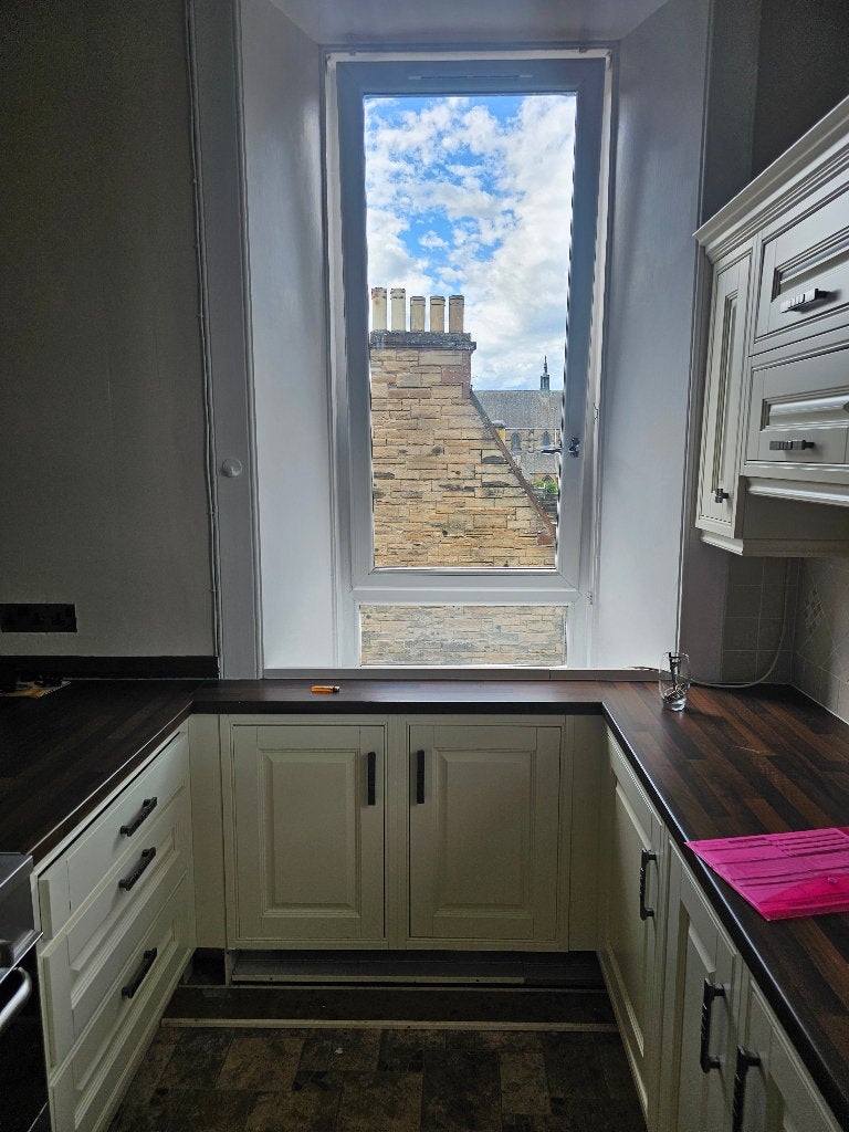 Flat Slateford Road in City of Edinburgh