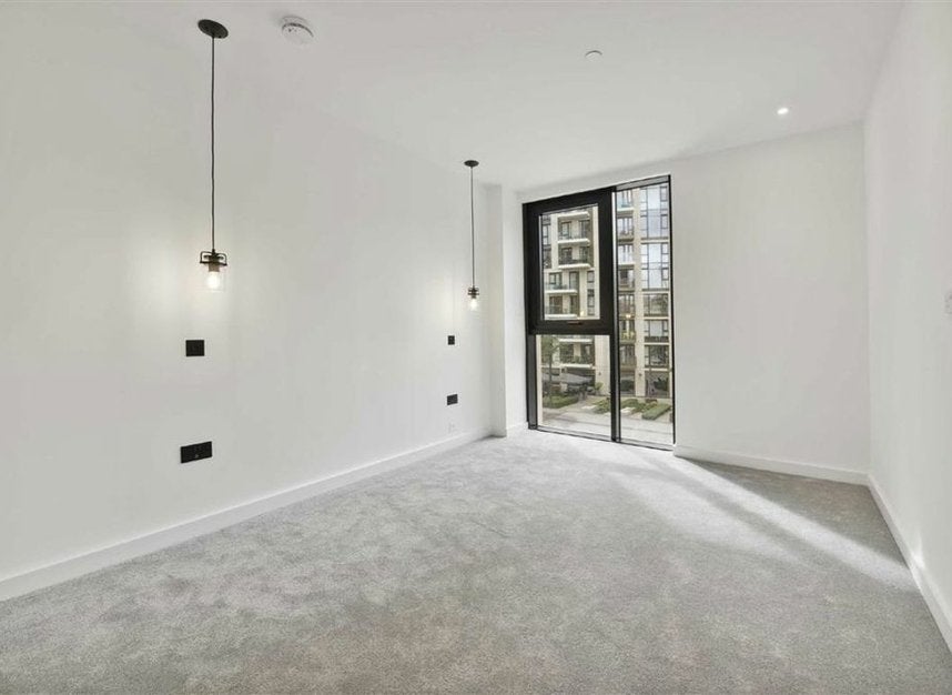 Flat Pennington Quay Walk in Greater London