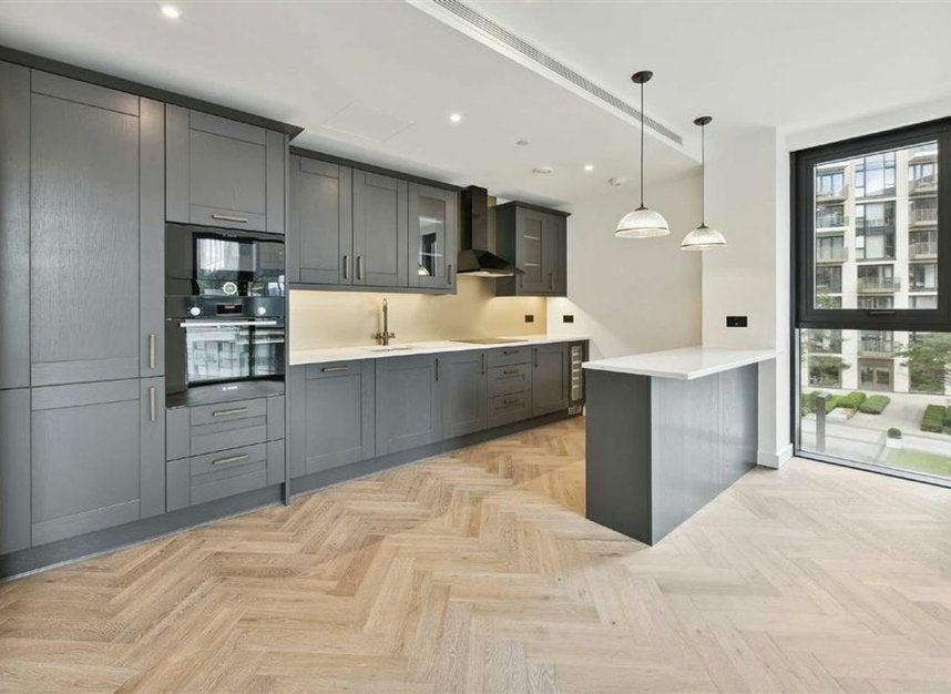 Flat Pennington Quay Walk in Greater London
