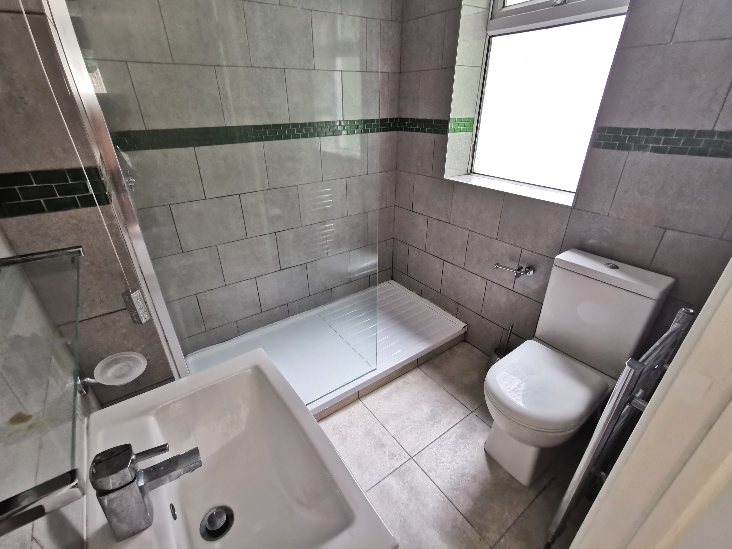 Flat Heathfield in Swansea