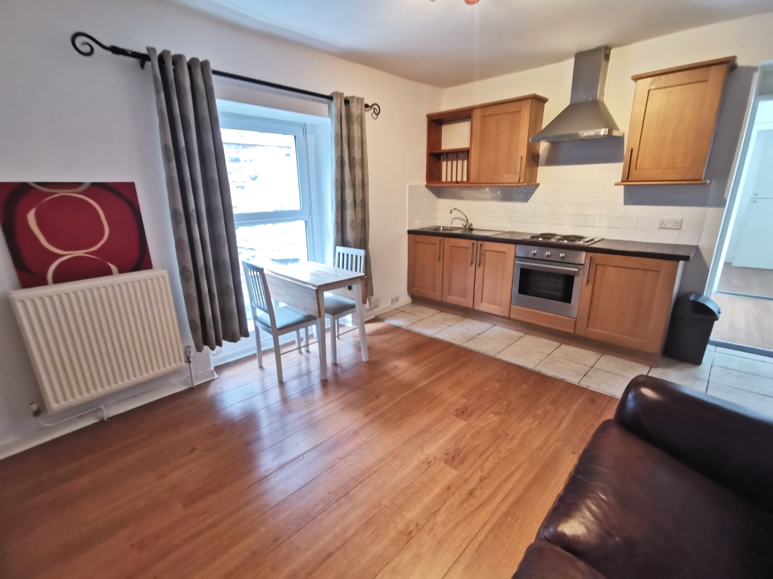 Flat Heathfield in Swansea