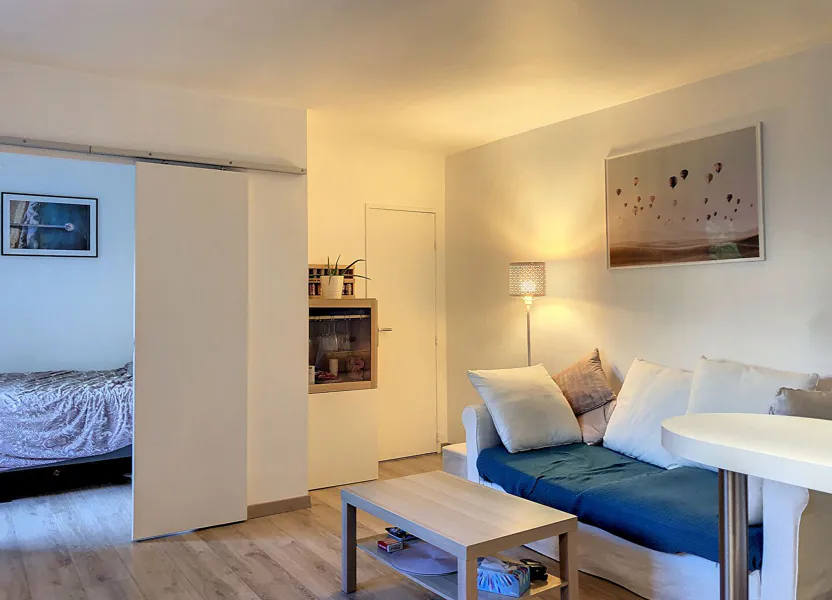 Appartement Avenue de l'École de Joinville à Paris