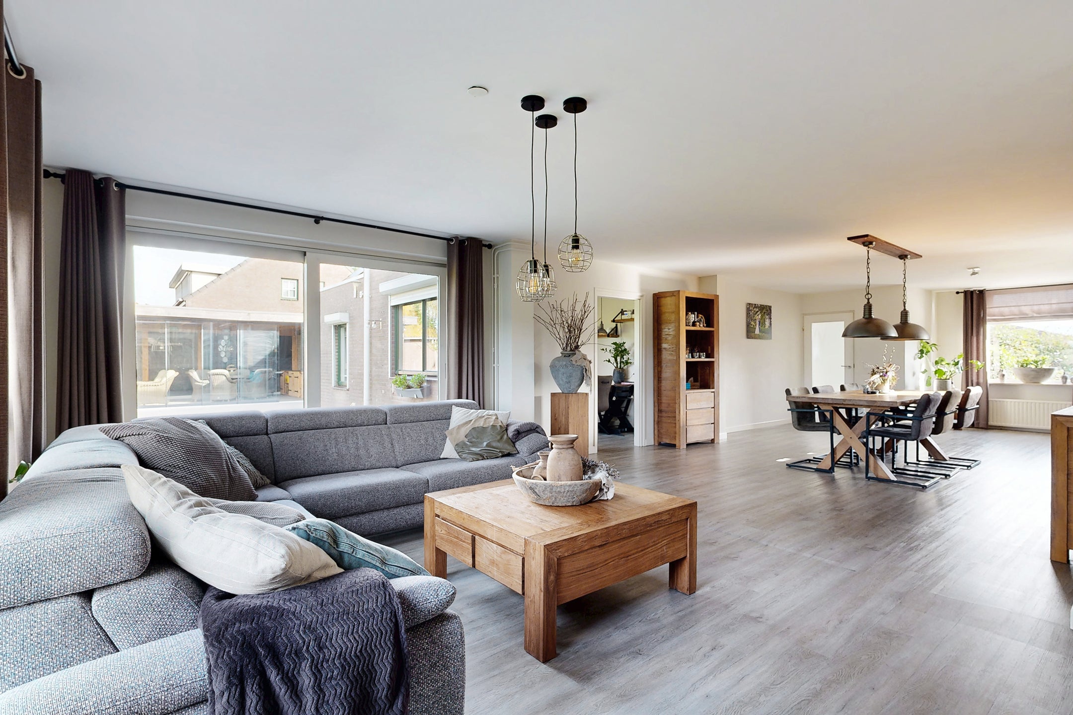 Vrijstaande woning te koop: Oude Kerkstraat 79, Standdaarbuiten
