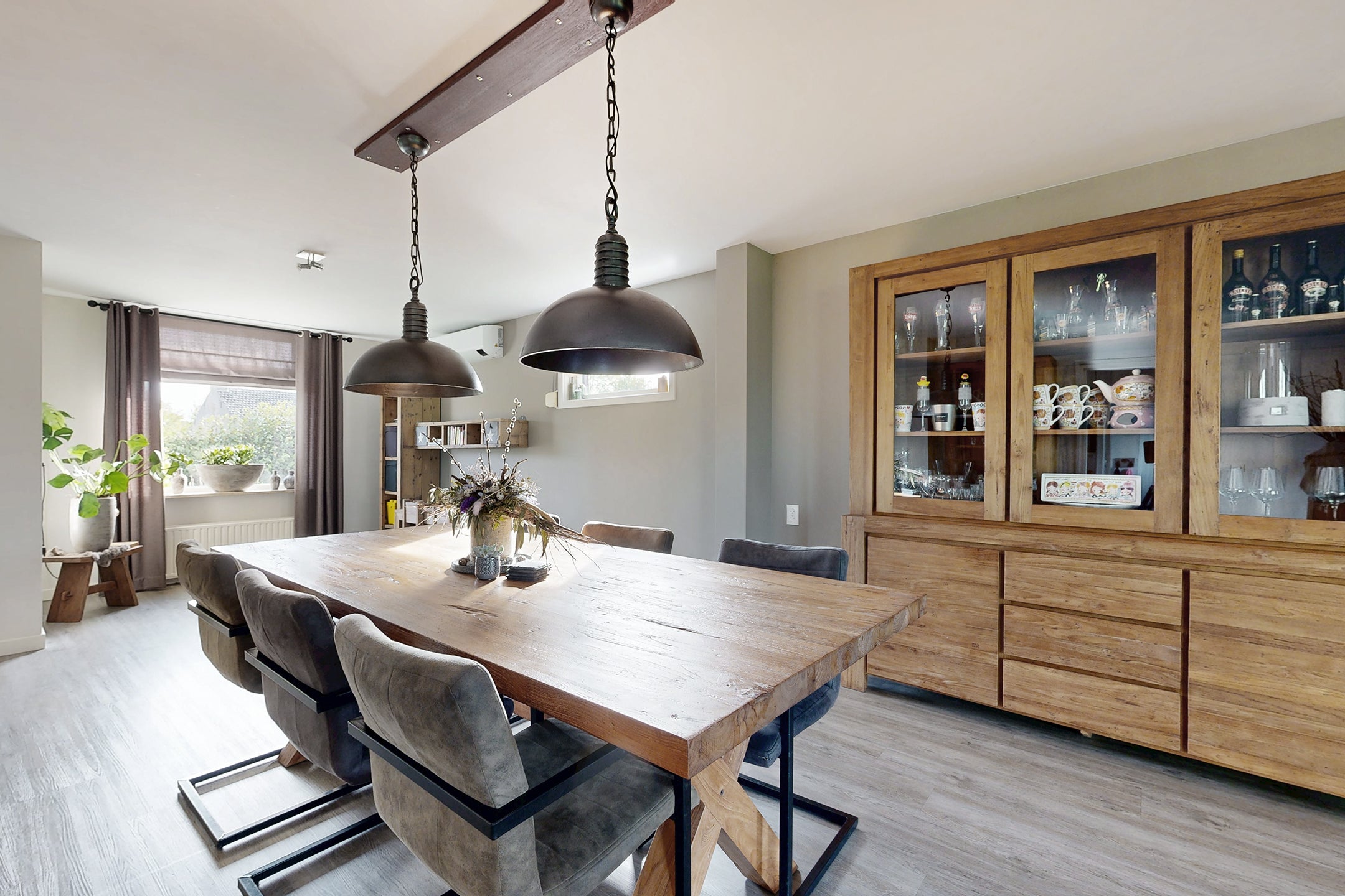 Vrijstaande woning te koop: Oude Kerkstraat 79, Standdaarbuiten