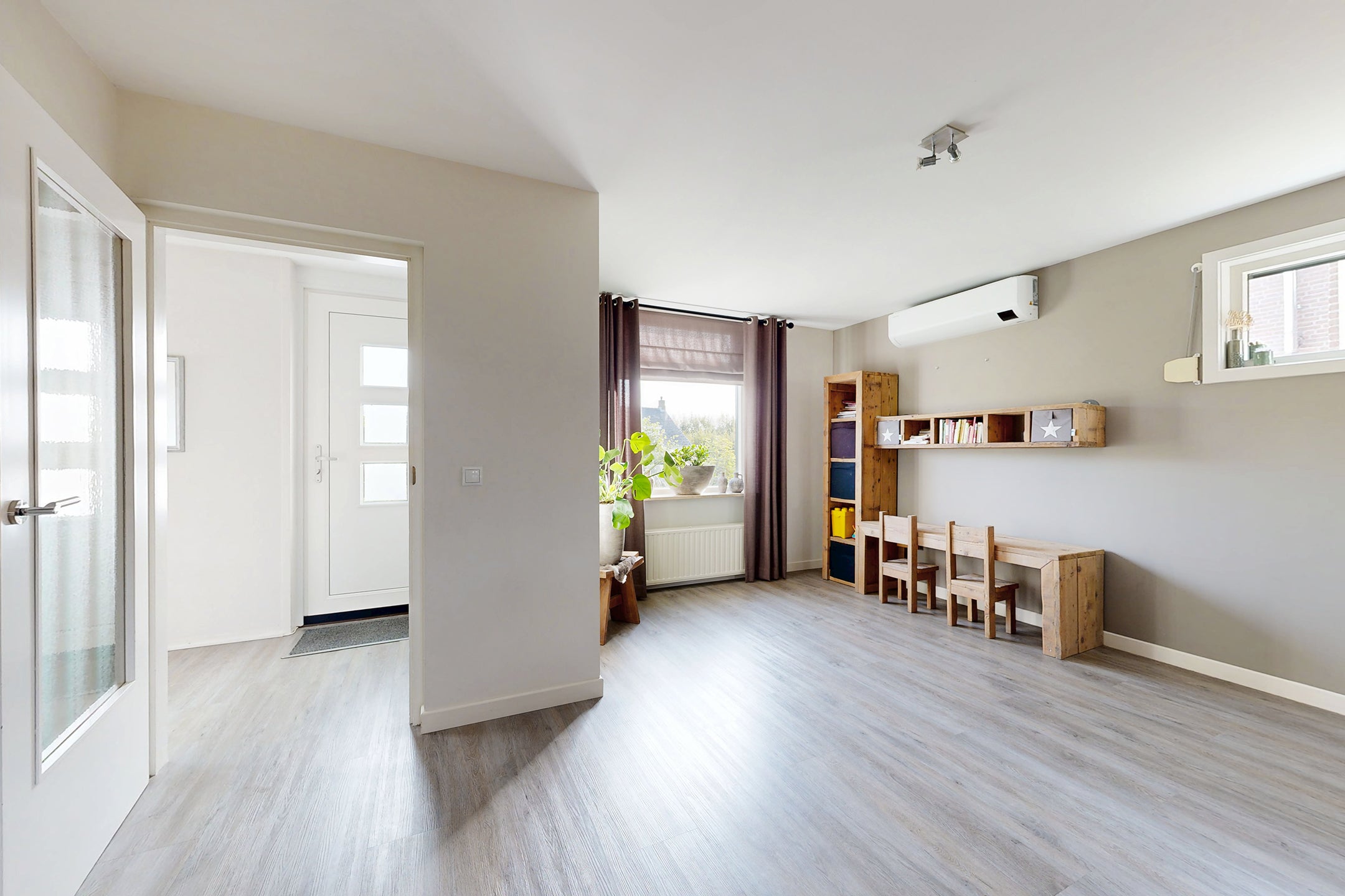 Vrijstaande woning te koop: Oude Kerkstraat 79, Standdaarbuiten