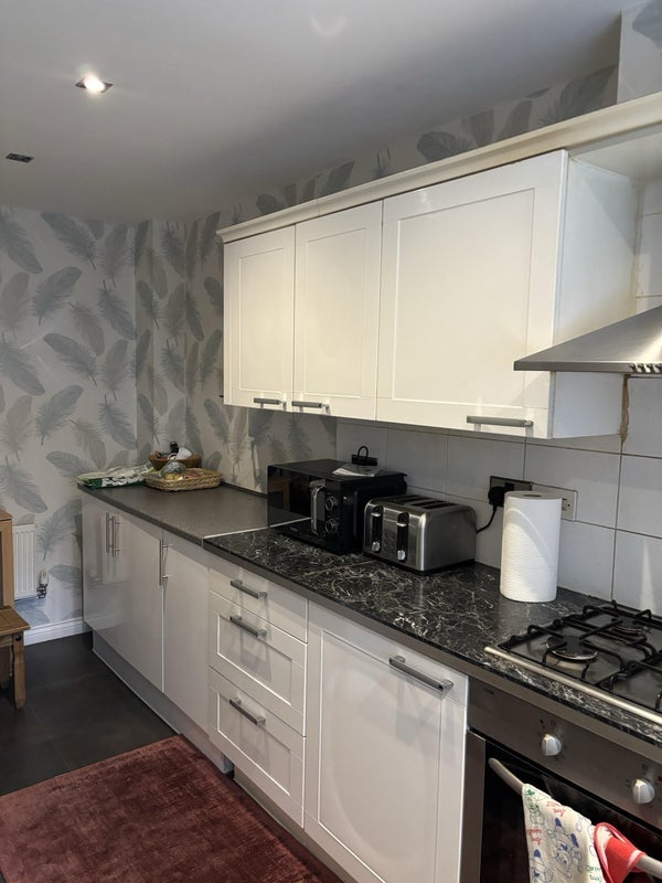 Room Rushway Avenue in Manchester