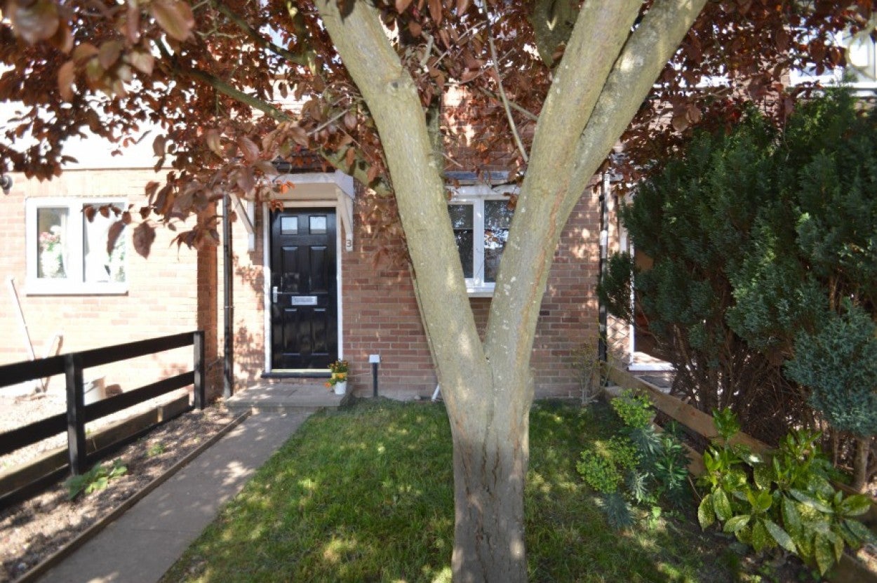 Flat Osborne Street in Slough