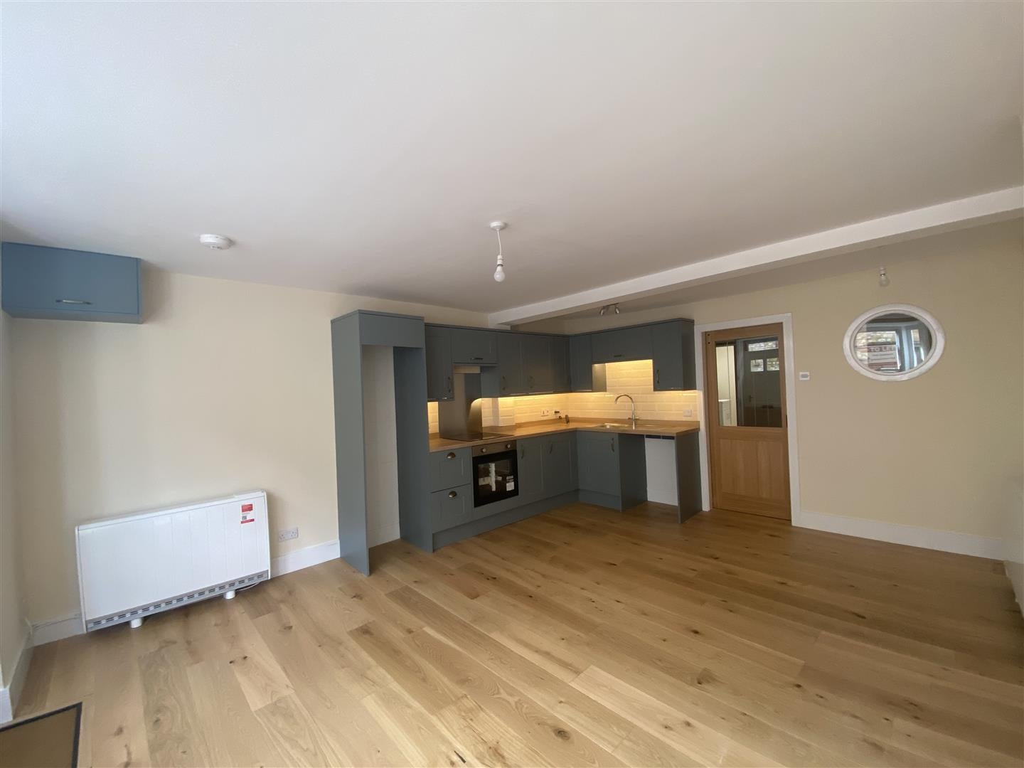 Flat Long Street in Sherborne