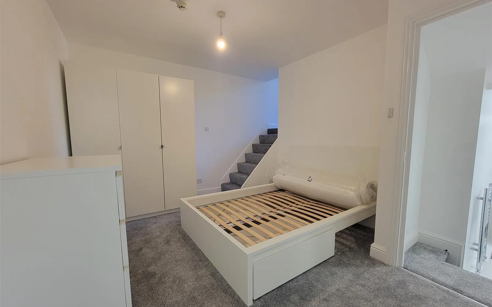 Flat Umfreville Road in Greater London