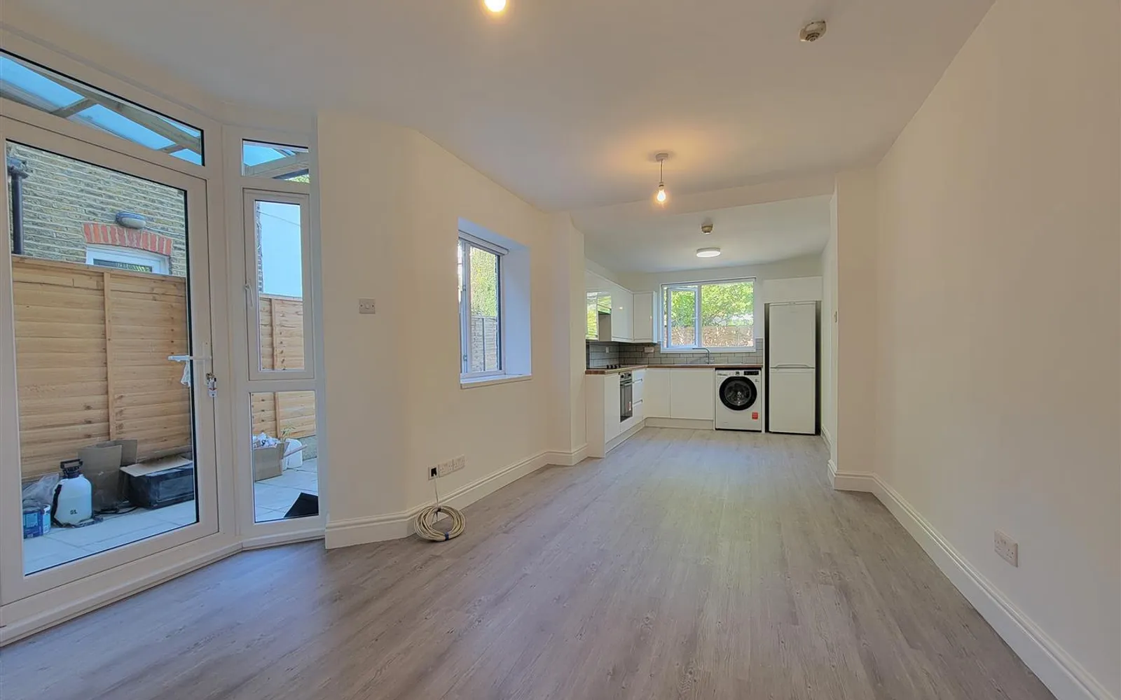 Flat Umfreville Road in Greater London