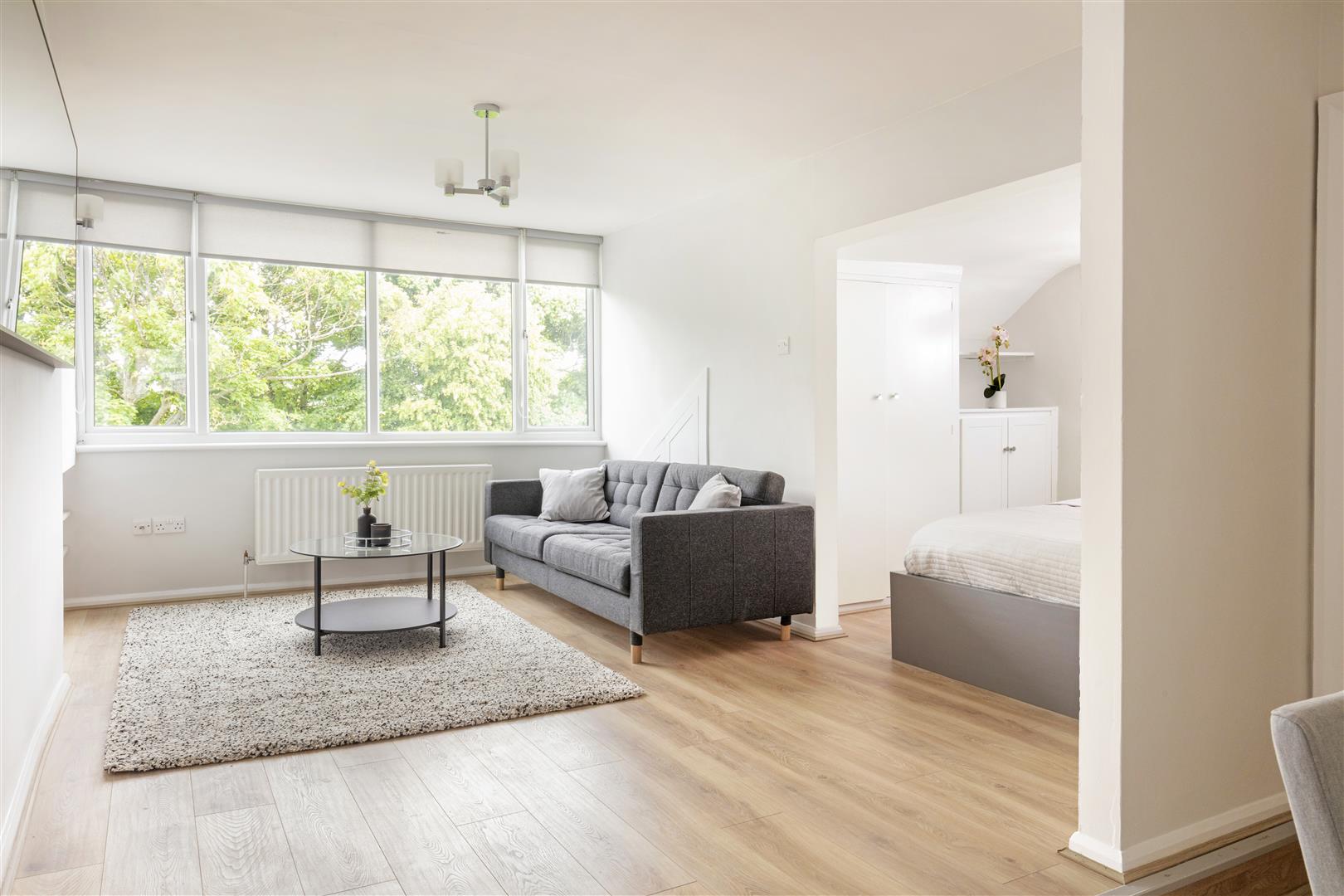 Flat North Terrace in Newcastle upon Tyne