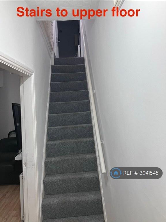 Room Crondall Street in Manchester