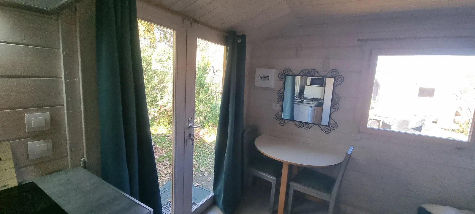 Room Allée Marco Polo in Villefontaine