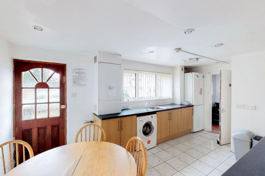 Room Briars Wood in Welwyn Hatfield