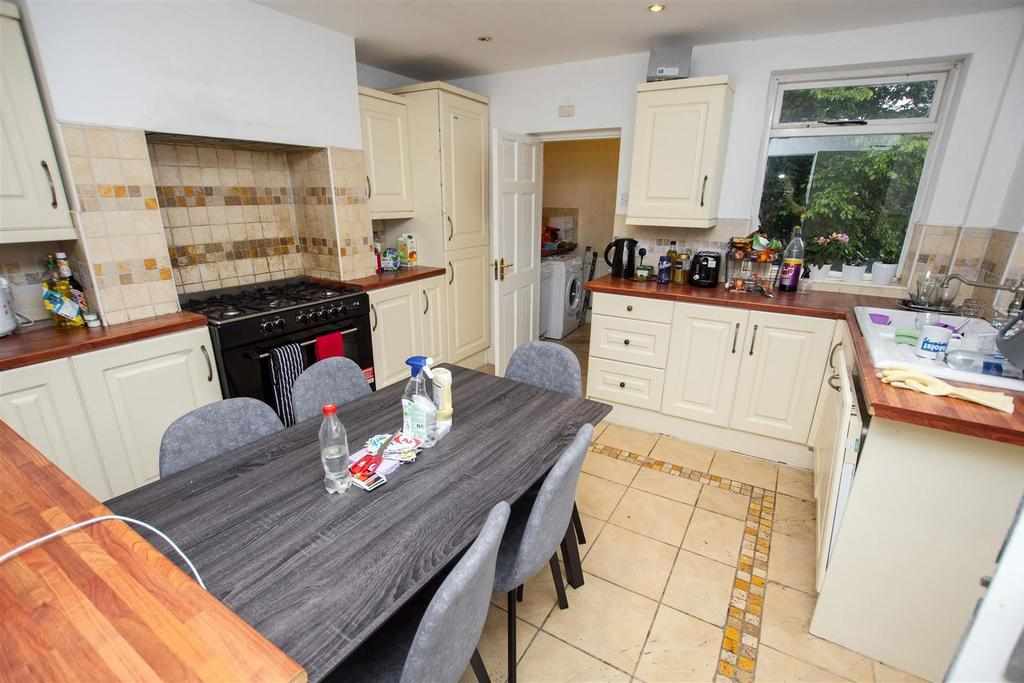 Flat Pershore Road in Birmingham