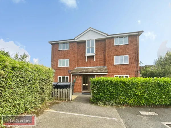 Flat Fennec Close in Cambridge