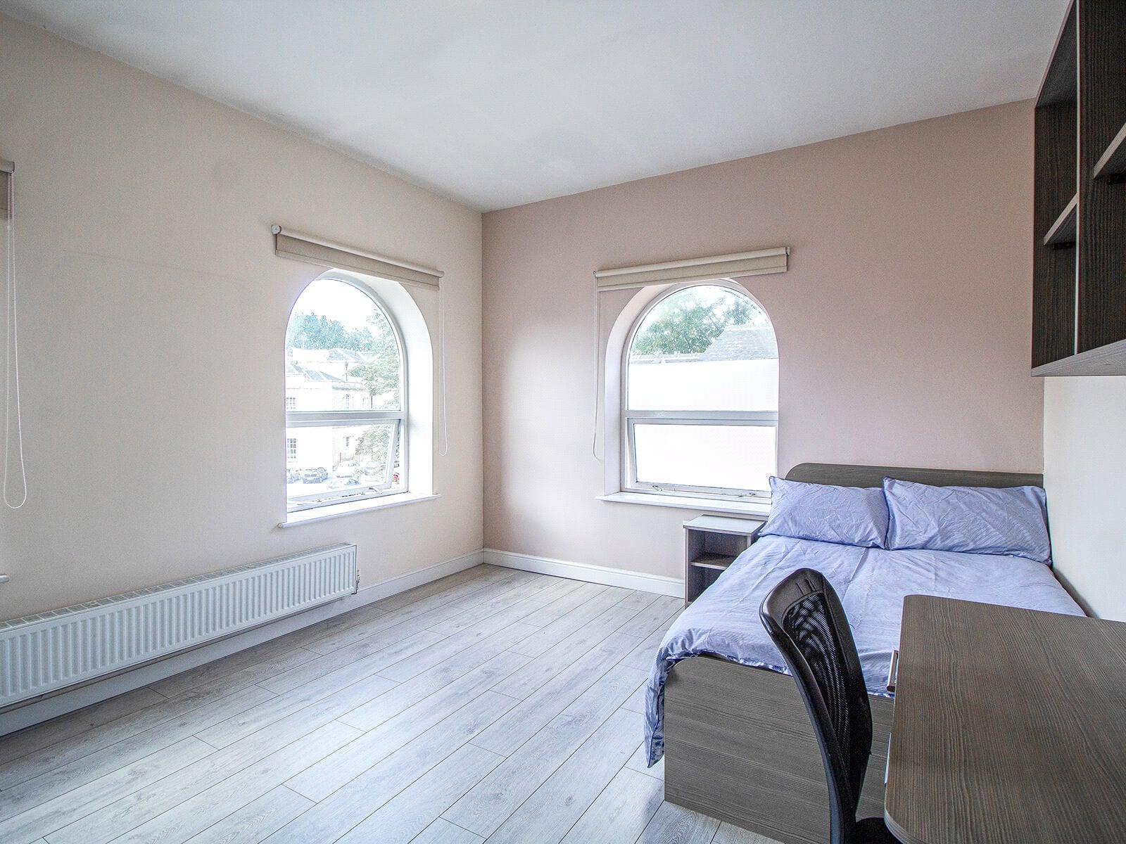 Flat Clarendon Road in Leeds