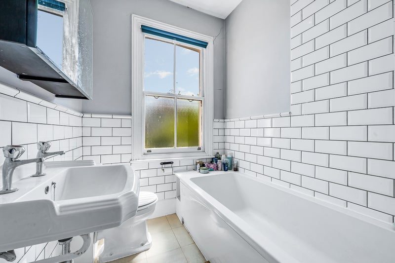 Room Cowper Road in Greater London