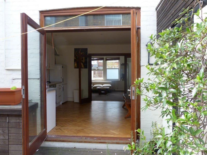 Flat Adelaide Grove in Greater London