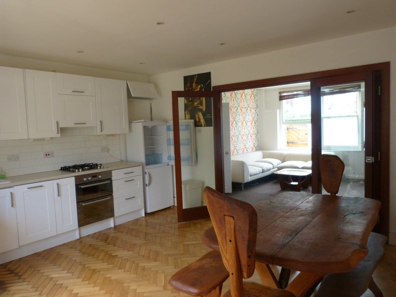 Flat Adelaide Grove in Greater London