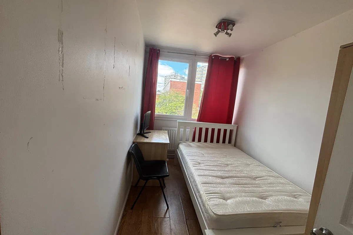 Flat Alton Road in Greater London