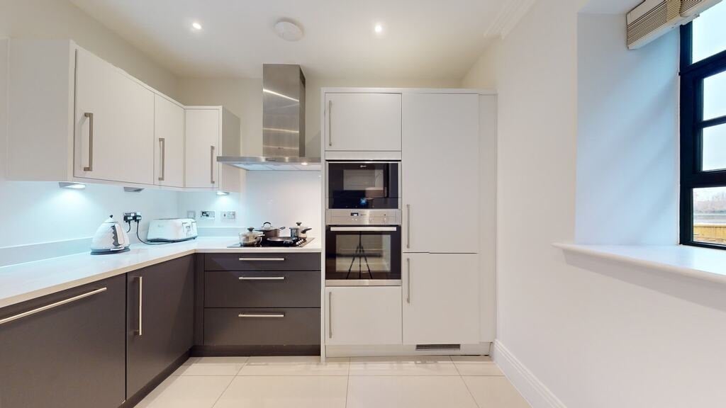 Flat Rainville Road in Greater London