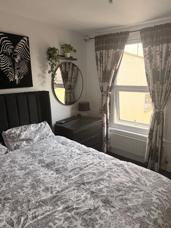 Room Milton Road in Gillingham