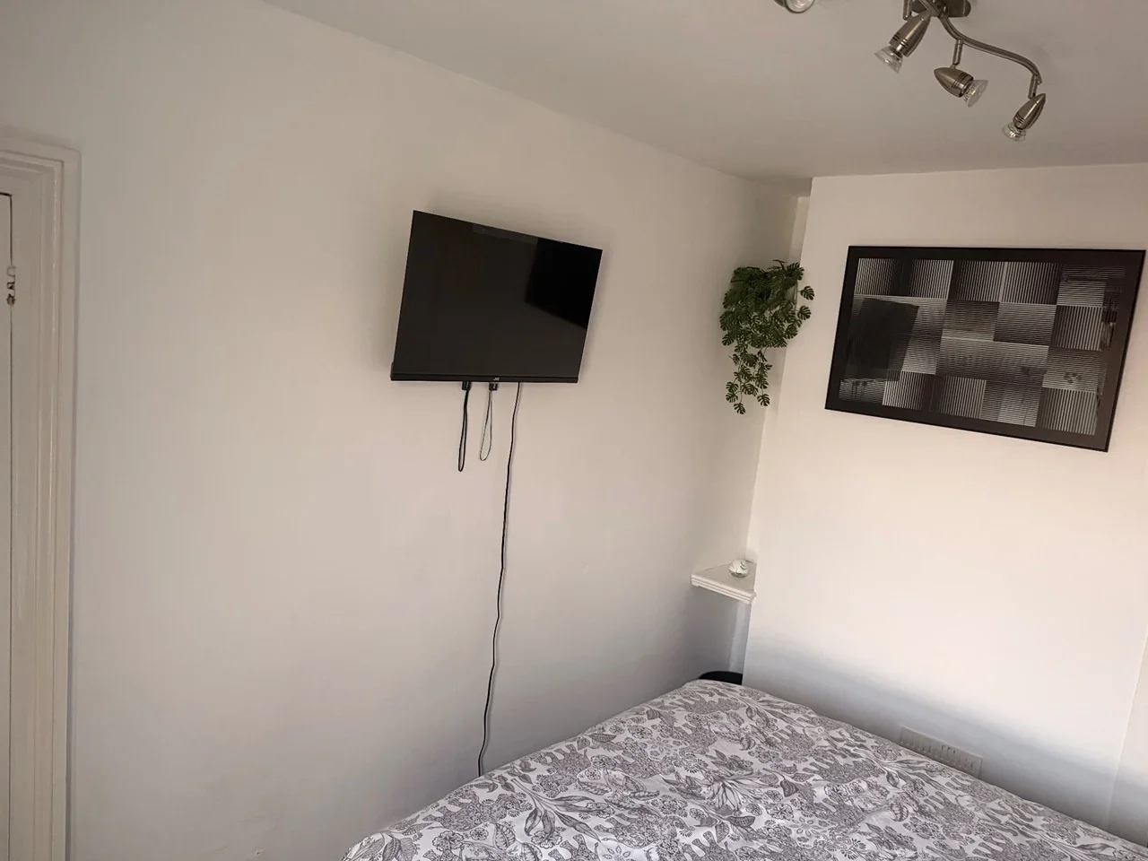 Room Milton Road in Gillingham