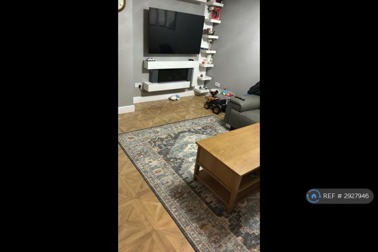 Room Marlington Drive in Kirklees
