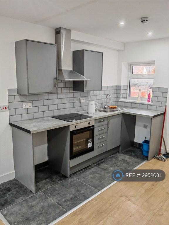 Flat Tomkinson Road in Nuneaton and Bedworth