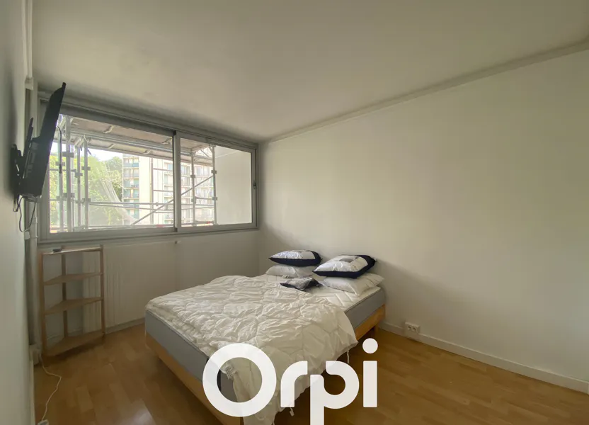 Appartement Rue de la Fontaine Henri IV à Chaville