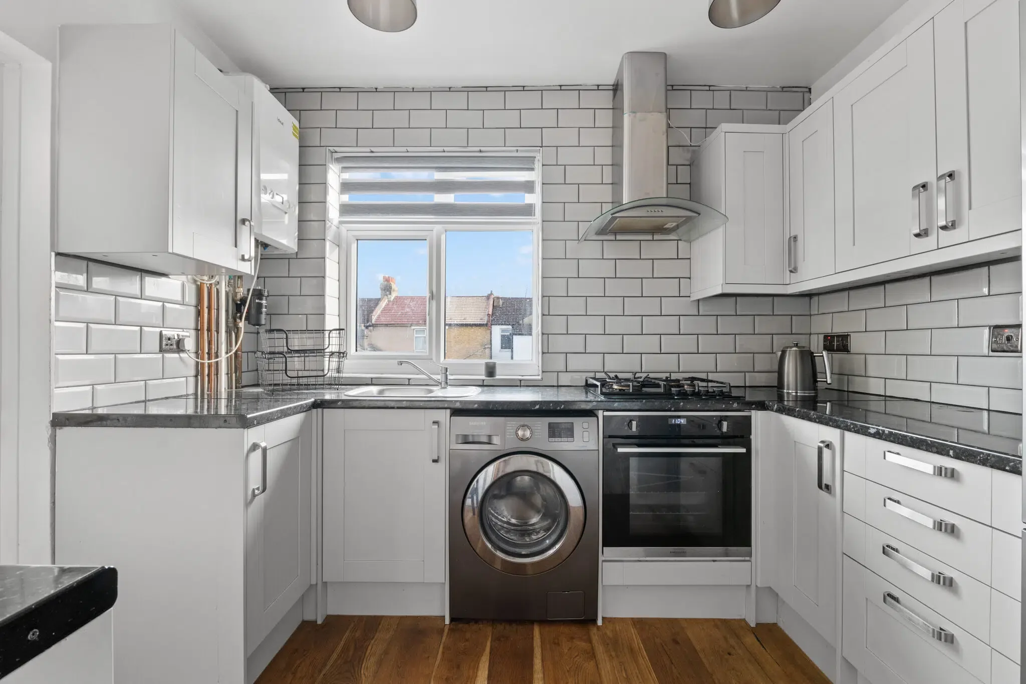 Flat Brampton Road in Greater London